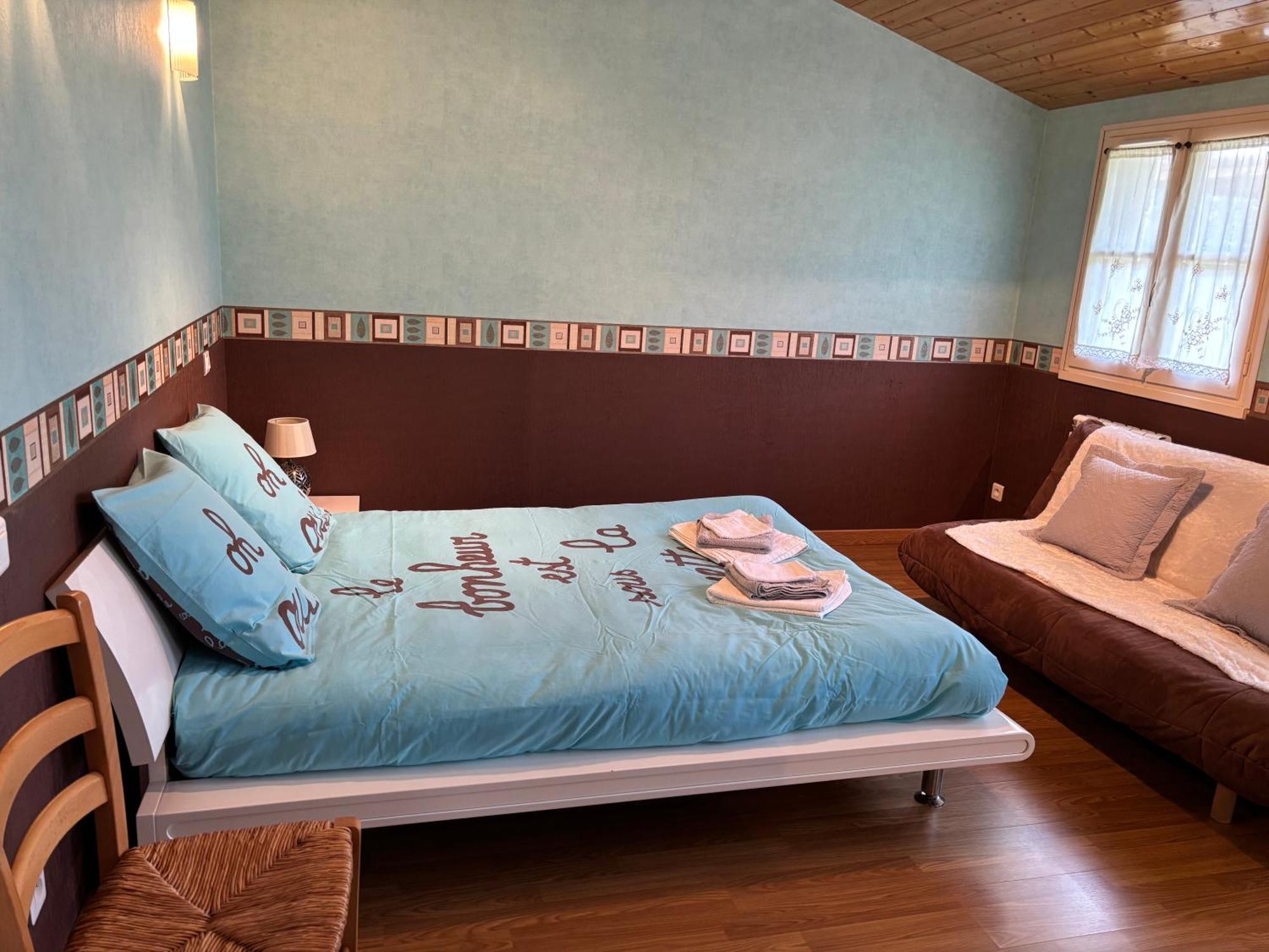 Charmant Logement Entier A La Campagne Sencenac-Puy-de-Fourches Bagian luar foto